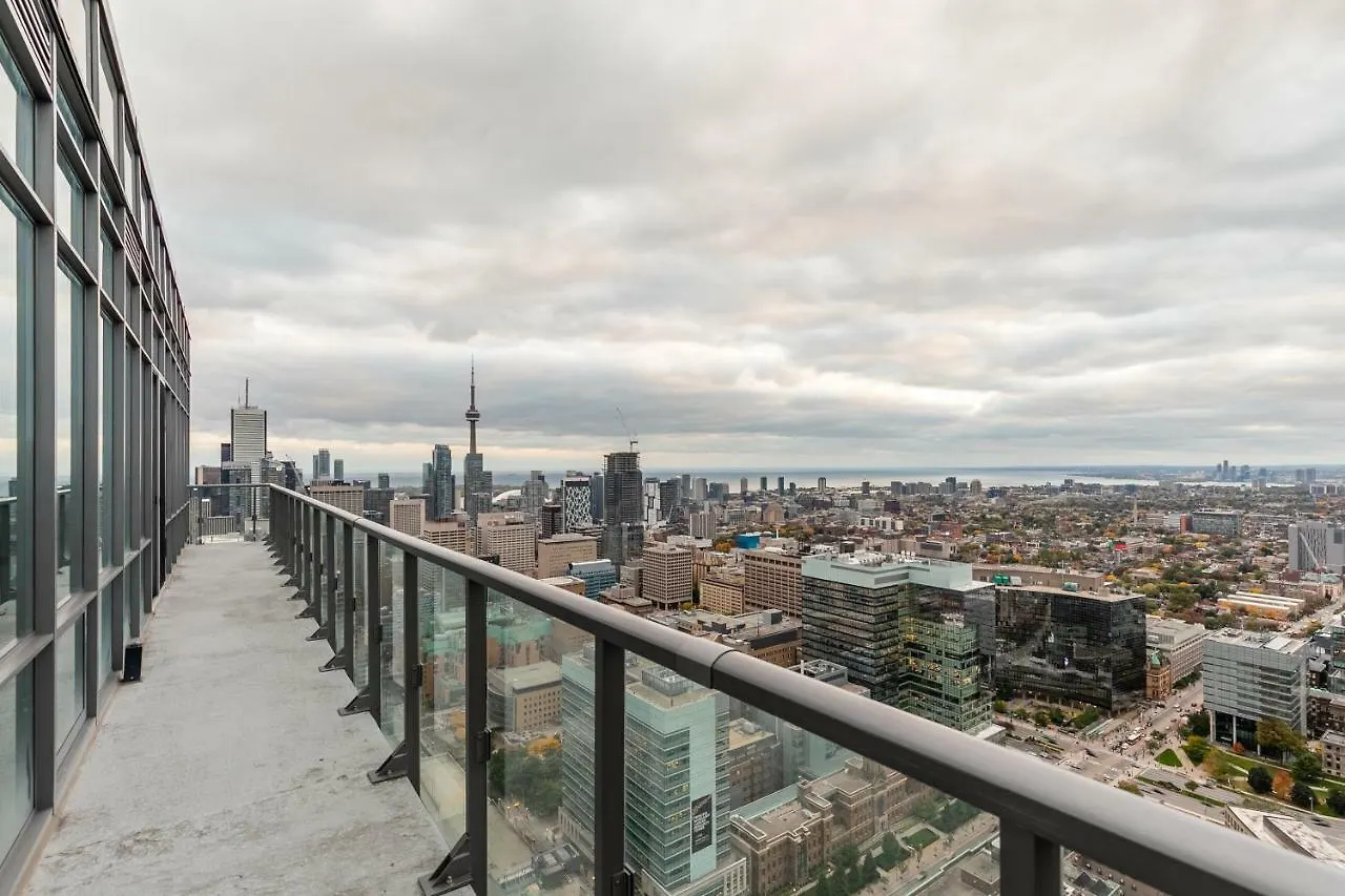 Unbelievable Penthouse View With 3 Bedrooms Toronto Canada